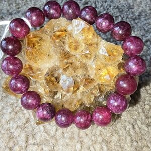 HQ 10.5mm Stunning Garnet Bracelet #12